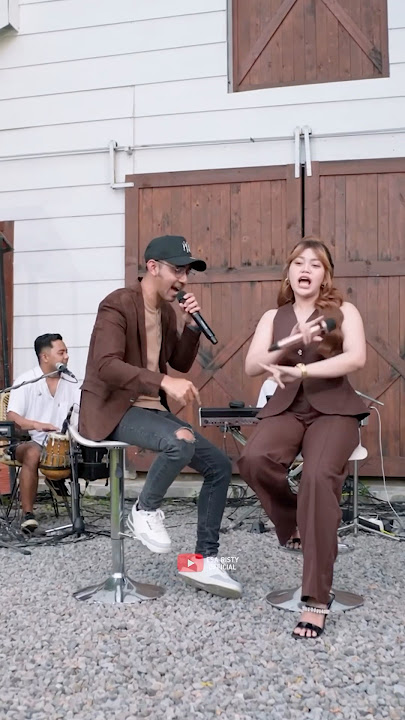 Buat yang belum nonton gass cek yukk 👀😋 #esaristy #dangdut