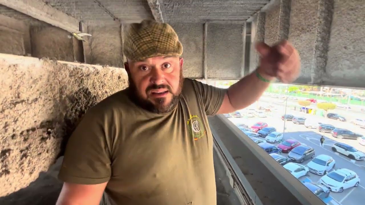 Vamos a ver la segunda jaula.Y veréis vosotros mismo que los búhos,cometas y pinchos no sirven