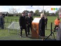 Officile onthulling oorlogsmonument  van vliegtuigcrash bij oosterwolde