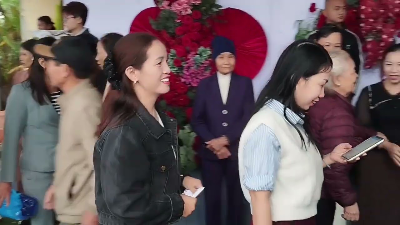 Nhà ông Chung bà Yến có con gái Rượu đi lấy chồng 