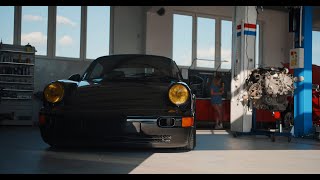 Lowered Black Porsche 911 964 GARAGE CHILLIN&#39; | JVKUB Media