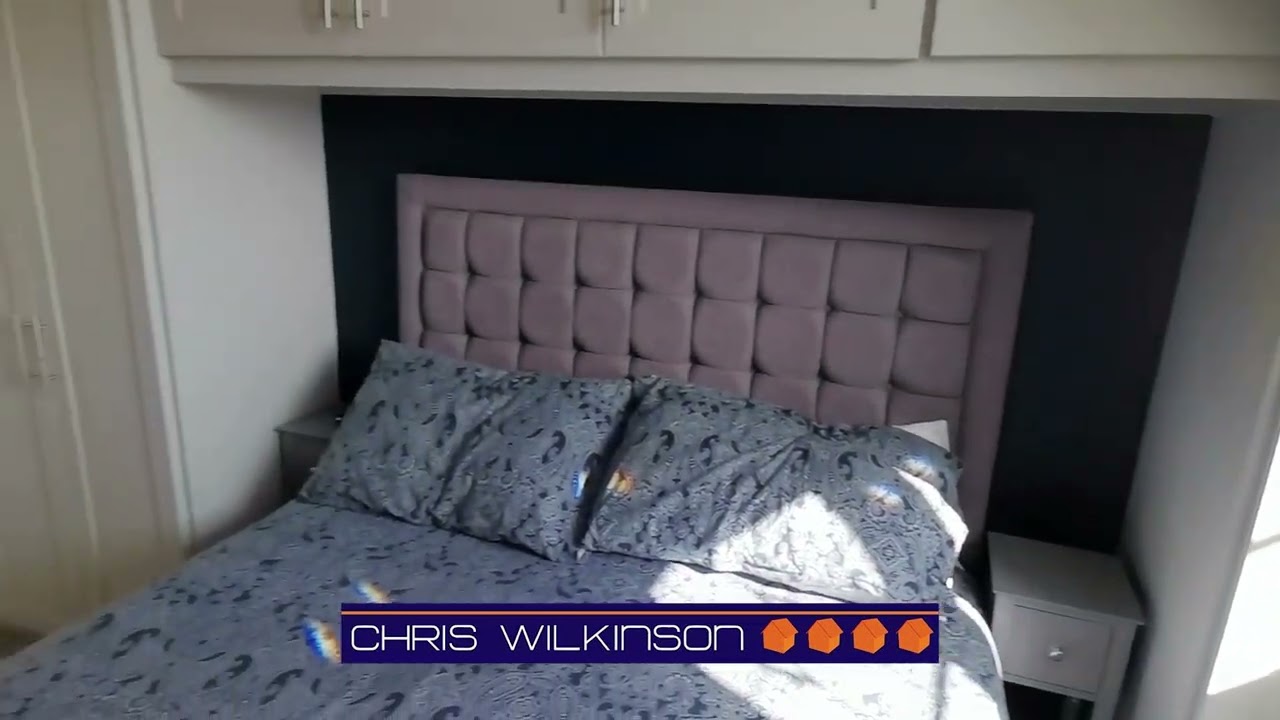 11 Ferry Masters Way O/A £300,000