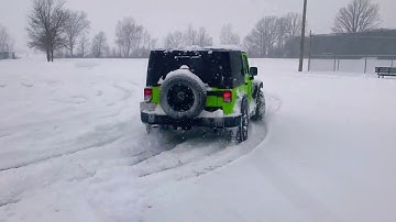 JEEP Wrangler In Some Deep Snow
