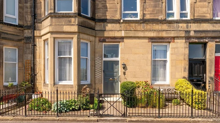 63 Bellevue Road, Bellevue, Edinburgh, EH7 4DJ