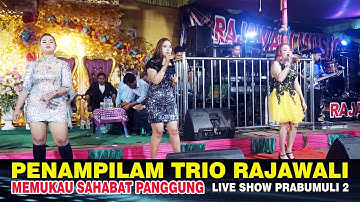 Heboooh...! penampilan Om.Rajawali musik yg memukau penggemar nya, dengan Goyangan Trio nya.