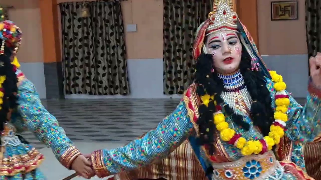 बृज रास  ठाकुर  जी की लीलाओ का आनंद  ले राधे राधे 