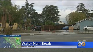 Ladwp Crews Shut Off All Valves On Trunk Line In Mission Hills, Prepare Site For Repairs