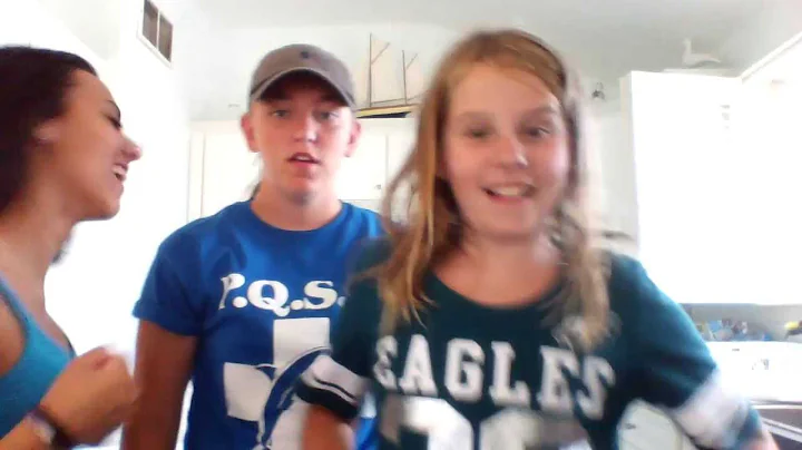 Vacation: messing around with my moms computer