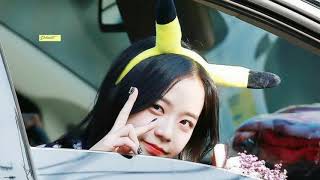 Jisoo And Pikachu