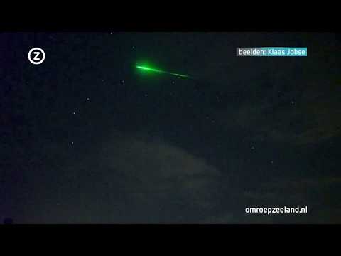 Spectaculaire vuurbol boven Oostkapelle vastgelegd op beeld