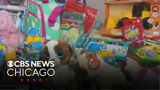 Join the CBS News Chicago holiday toy drive trolley