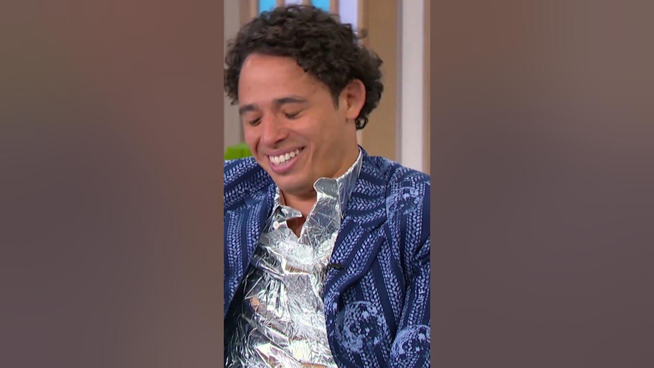 Anthony Ramos Sings in the Shower | Sherri Shepherd