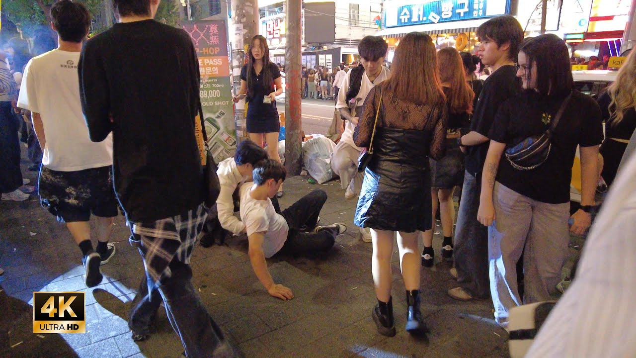 ［Hongdae 4K］Seoul Night Walk!! ~ Почему ты делаешь это снова сегодня ~~ !!