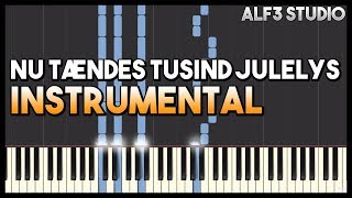 Nu tusind julelys Instrumental - Klaver Cover - - YouTube