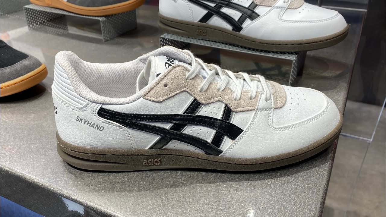 Asics Skyhand OG (White/Black) - Style Code: 1203A452-101 - YouTube