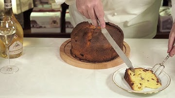 How to cut and serve Panettone