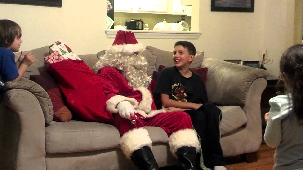 Santa Claus comes to the Luchman House 2014