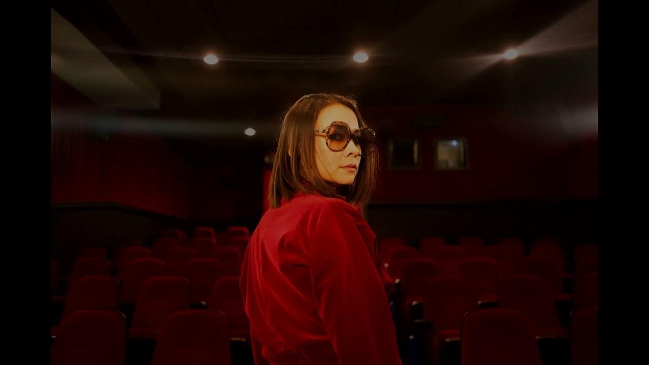 Mitski фото. Strawberry blonde mitski. Mitski nobody. Why didn t you stop me mitski. Mitski nobody.