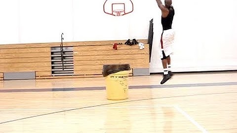 Dre Baldwin: Ball Screen Stutter-Step Behind-Back Pullup Jumper Pt. 1 | Point Guard Scoring Moves