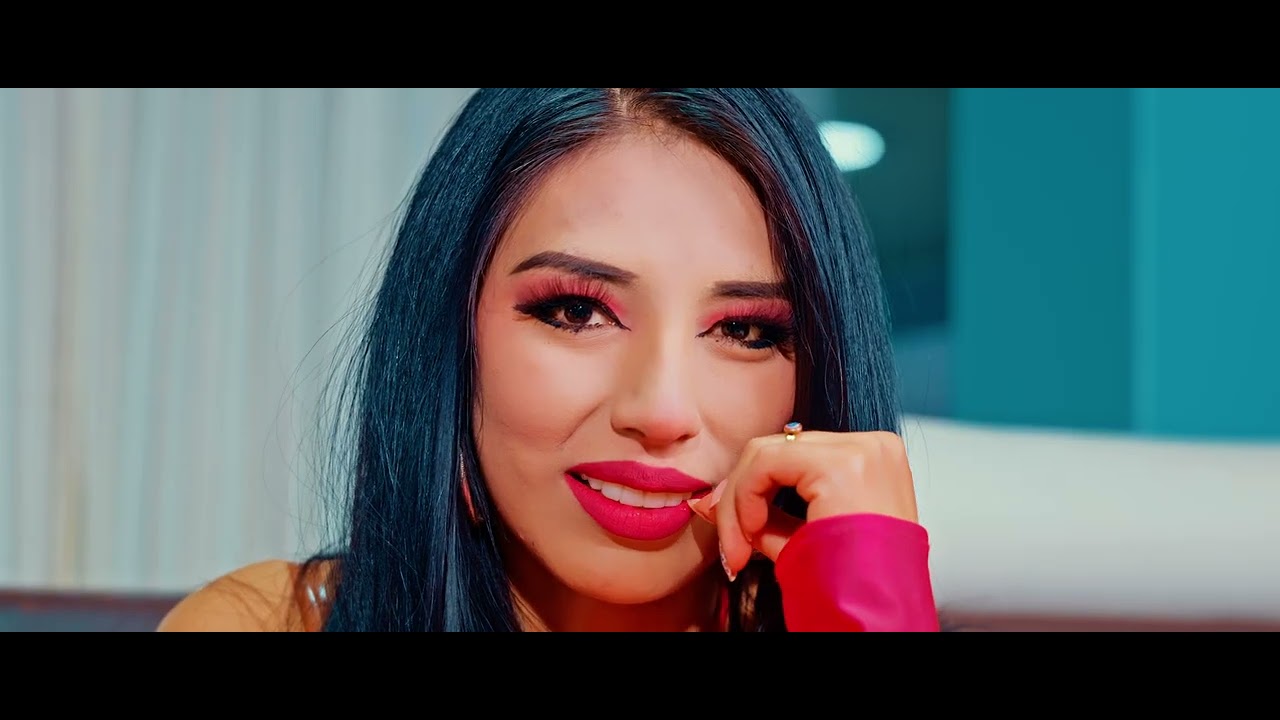 Alex y su grupo Alumbra Primicia 2026 hipócrita