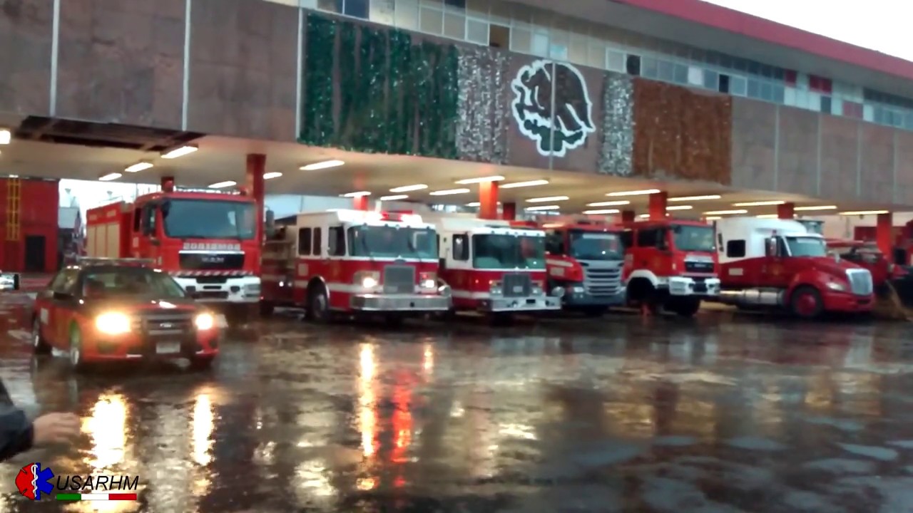 Bomberos CDMX Bomba 51 y Jefe 2 respondiendo / Mexico City Fire Dept