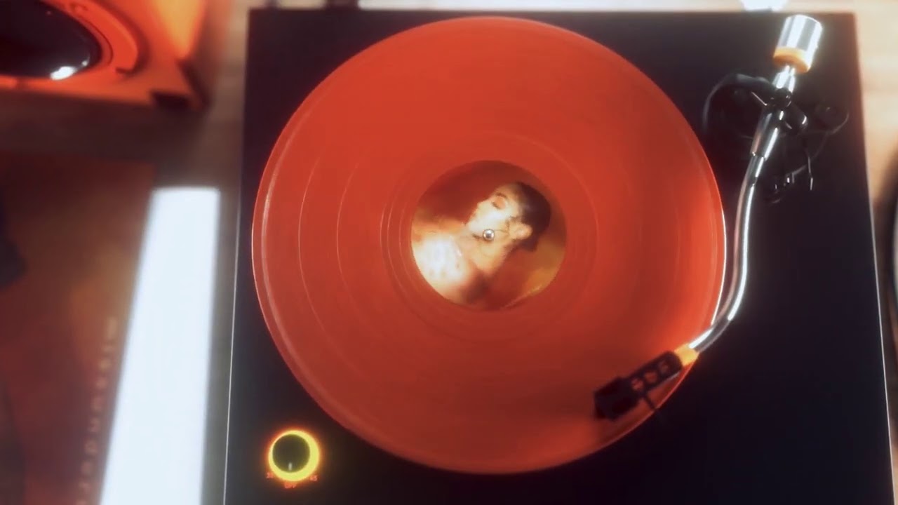 Queen Naija - I'm Her Feat. Kiana Lede' (Official Audio)