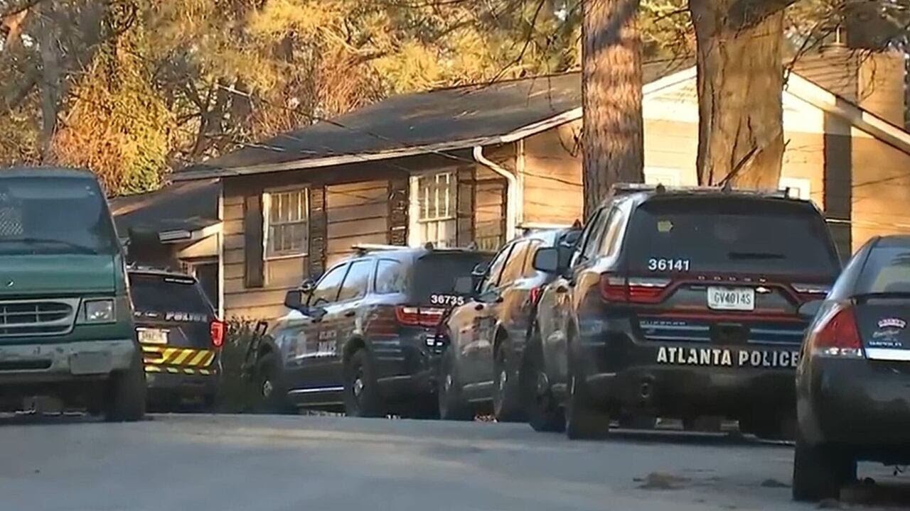 Large police presence in southeast Atlanta neighborhood