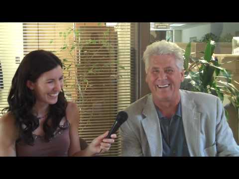 Action Flick Chick Interviews Barry Bostwick at Da...