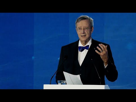 Блестящая речь экс-президента Эстонии об Алексее Навальном, России и Западе (русская озвучка)
