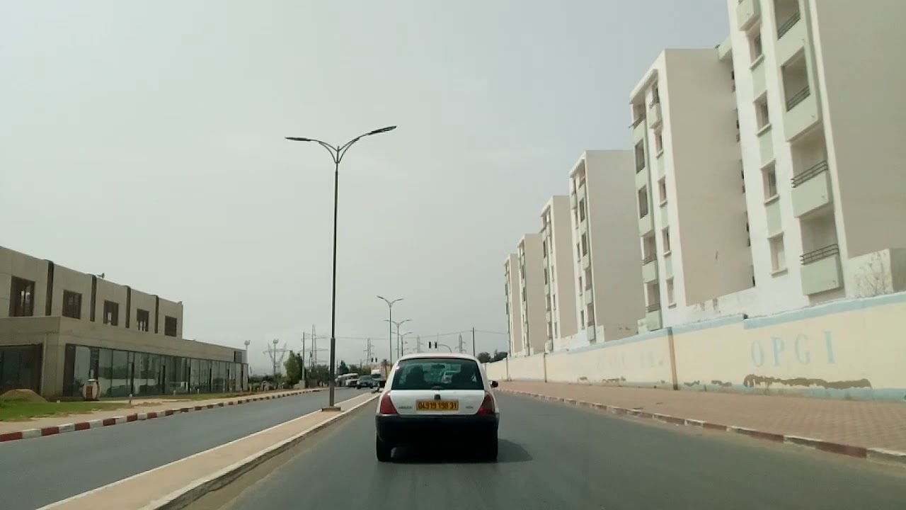 Comment relier Es-Senia  à Gambetta ?