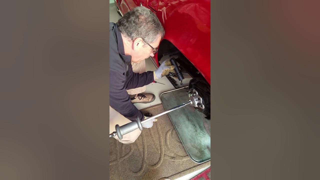 1962 Corvette rear axle shaft removal Part 1 - YouTube