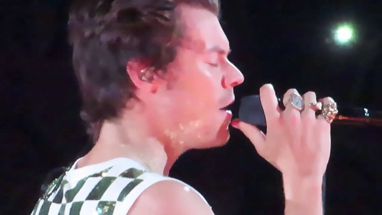 Matilda by Harry Styles in Chicago United Center