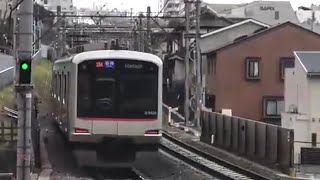 【東急田園都市線】たまプラーザ駅を発車した5000系_2022.03.31