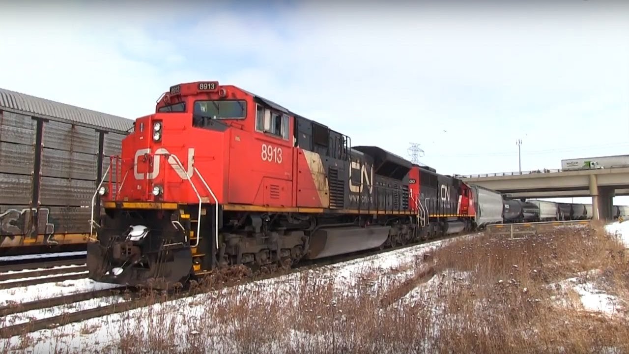 CN Train Spotting HD: CN 8913 Leads M315 South On The Camrose With A ...