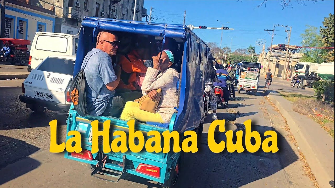 Recorriendo La Habana en Motorina