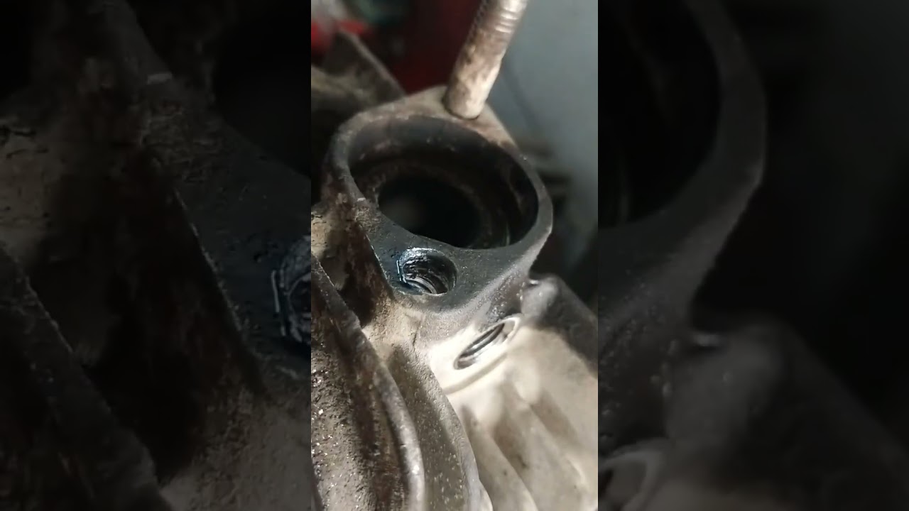 Cara cepat & mudah memperbaiki lobang baut knalpot yg slek / rusak‼️👍