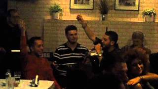 Mouxampeti 50-50 Ouzeri Se Tsimeritiki Fasi