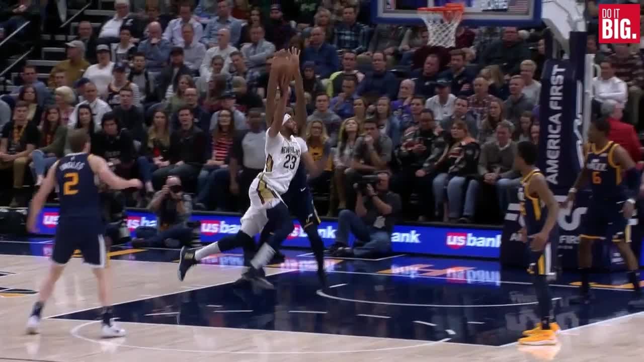 lonzo ball injury AD playing 1-on-1 & finishes with the slam