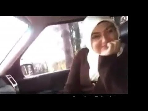 JILBAB PUTIH NGULUM MERAH (SUCKING HOT)