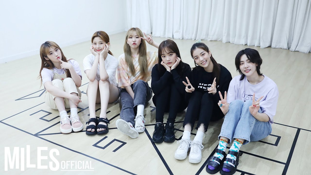 [0to1CAM] 공원소녀와 함께 집에서 놀자 ep.9 사방치기 게임 | Let's play at home with GWSN ep.9 Game of Hopscotch