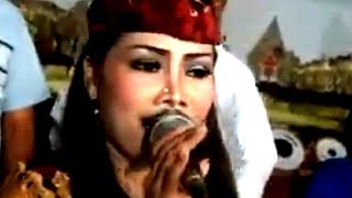 Download lagu Sri Asih - Gelang Alit, Rabi Dulur, Kembang Rawe    mp3