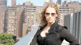 Joan Osborne - Shake Your Hips - (Presentation) chords