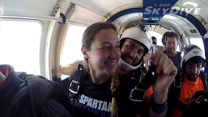Sara Pringle's Tandem skydive!