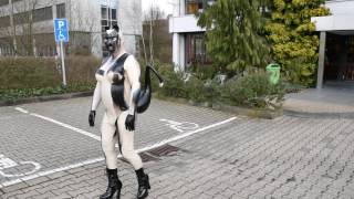 Katzentatze auf der Fetish Evolution 2016