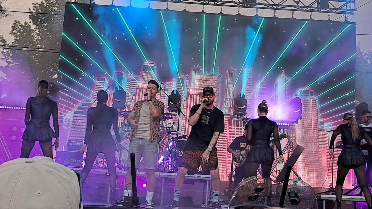 Wellhello Székesfehérvár Zichy szinpad