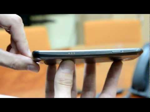 Vidéo: Différence Entre Samsung Galaxy Nexus Et HTC Rhyme