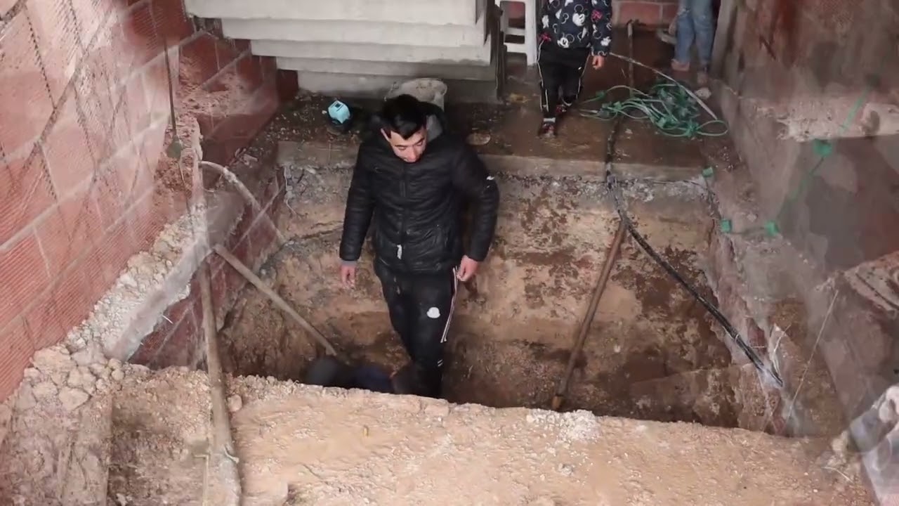 الحاجة يمينة رحمها الله تم اتمام نصف الاشغال 