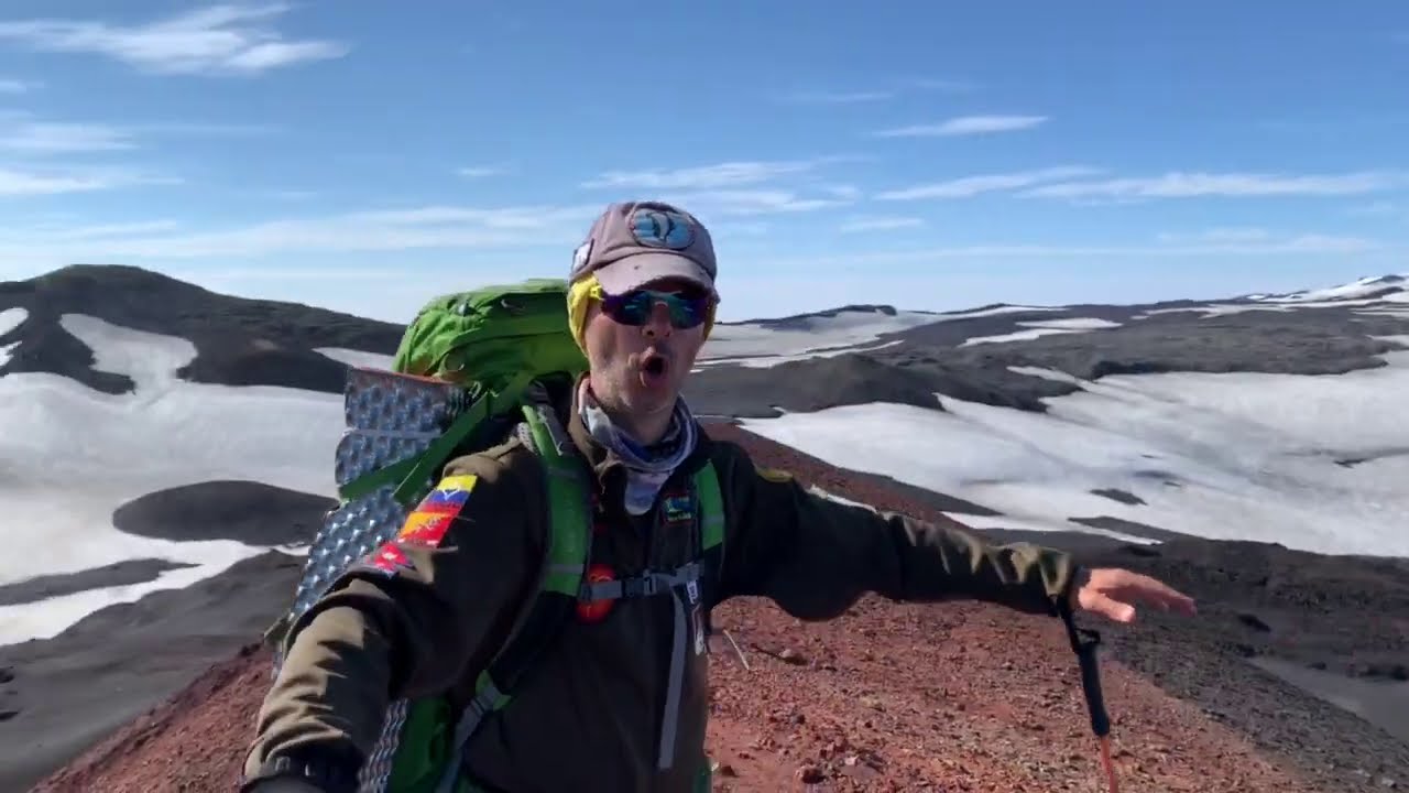Passing Eyjafjallajökull vulcan on  Fimmvörðuháls trek, ICELAND, Aug 2020 — Eyjafjallajökull — video poster