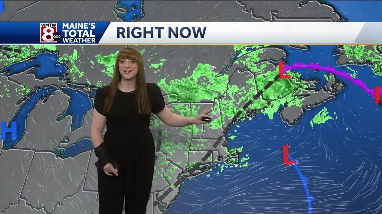 Spotty showers linger through the weekend, dry Memorial Day - YouTube