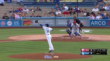 PHI@LAD: Maeda snares a sharp comebacker in 1st